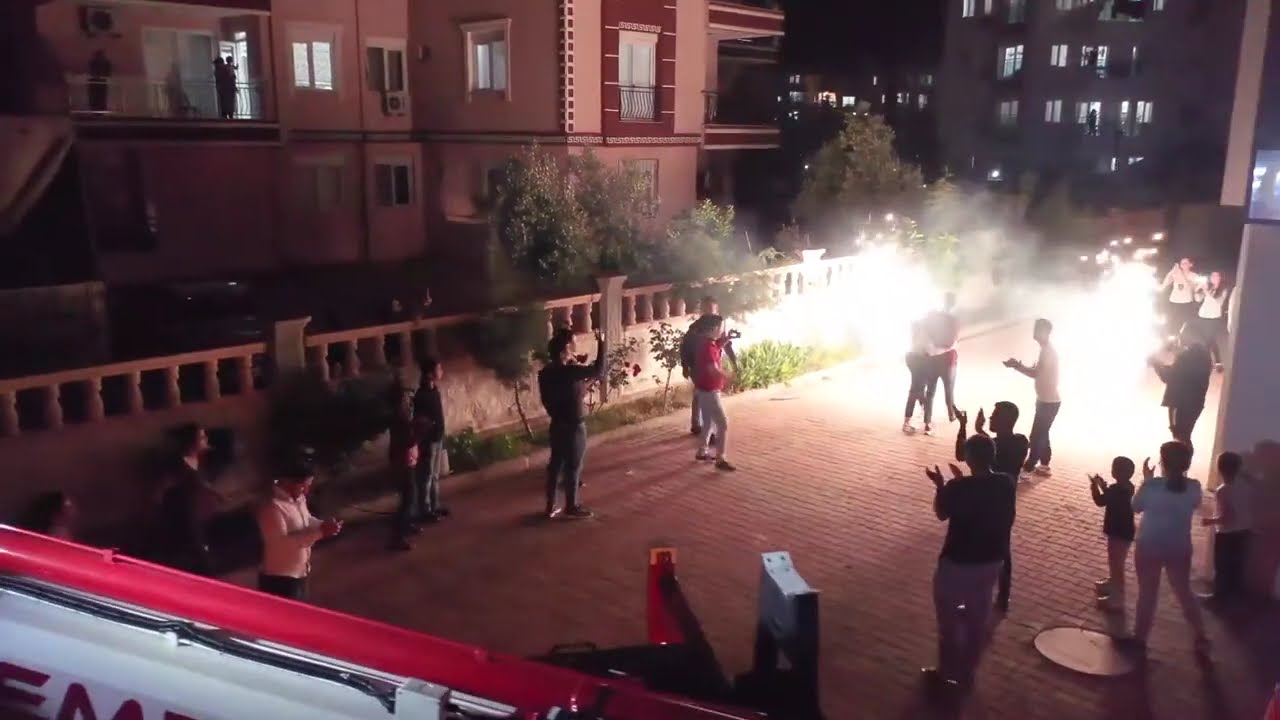 Böyle Bir Teklifi Reddedemezdi! Vinçle Unutulmaz An! 💍