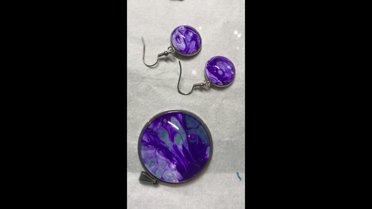 Gluing Cabochons - Acrylic Jewellery