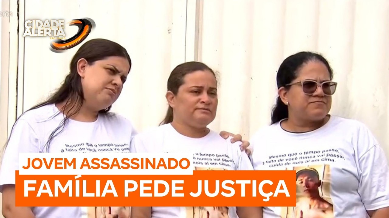 Família de jovem assassinado se revolta após autor do crime deixar delegacia pela porta da frente