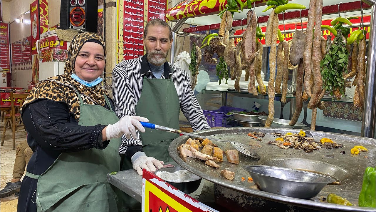 سندوتش لحمة راس و شوربة كوارع علي ابو