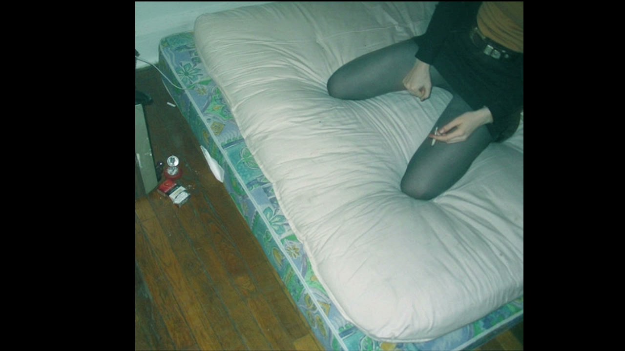 Crystal Castles - Doe Deer (Instrumental)