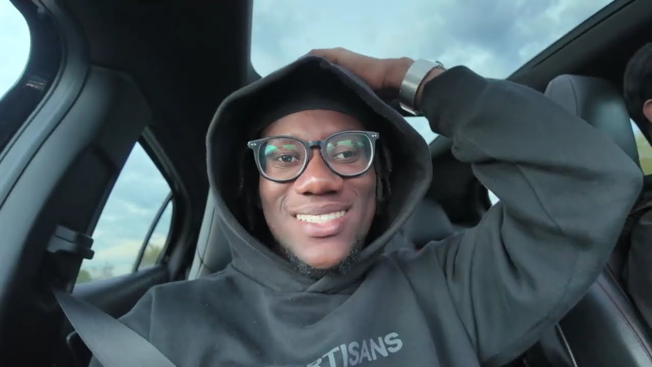 MIKE VLOG #3 - JE LUI CONFIE MA VOITURE… À DEUX DOIGTS DE LA CASSER ! 🚗💥
