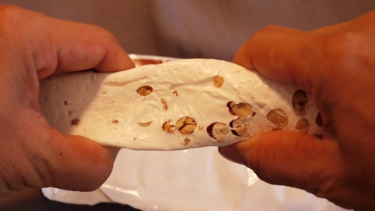 This is BIG HUNK taffy nougat candy bar