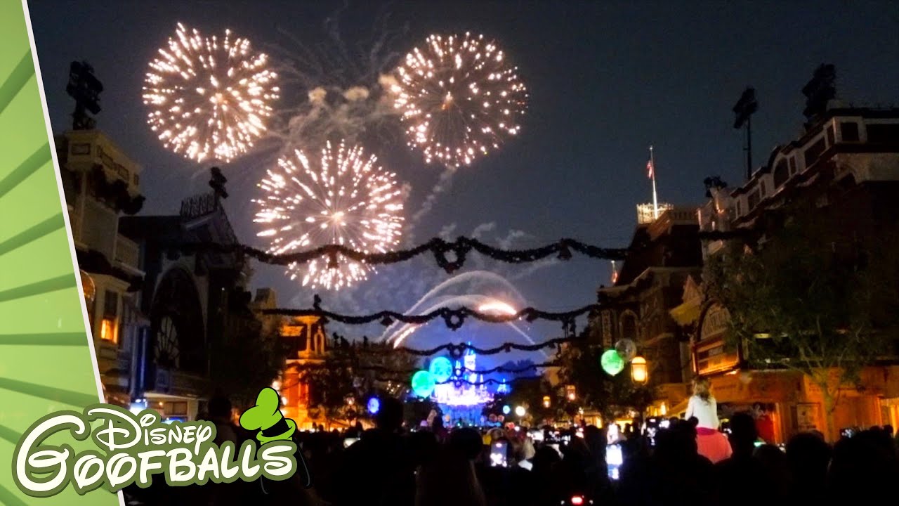 Believe in Holiday Magic - Christmas Disneyland Resort Anaheim 2021 🇺🇸