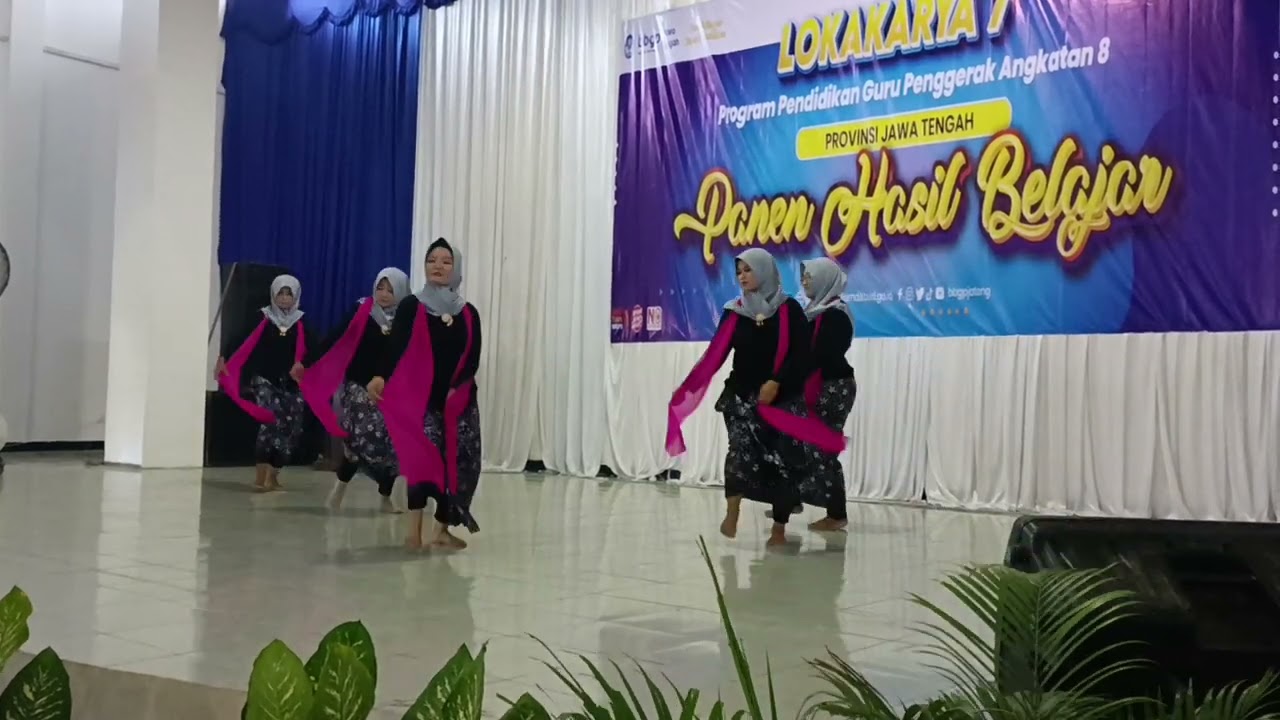 TARI KREASI 