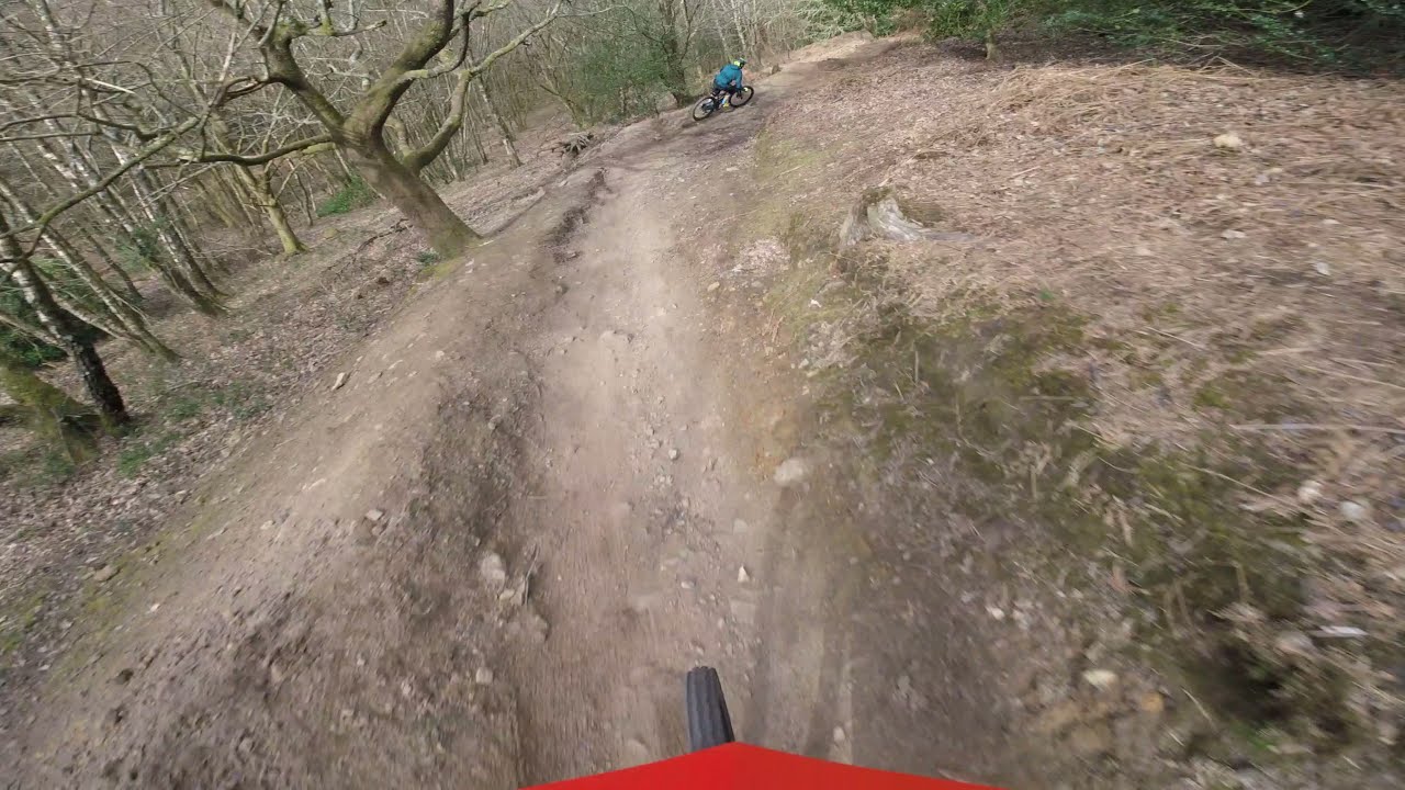 Surrey Hills EMTB - Secret Santa - Full run with Dave clearing the gap jump
