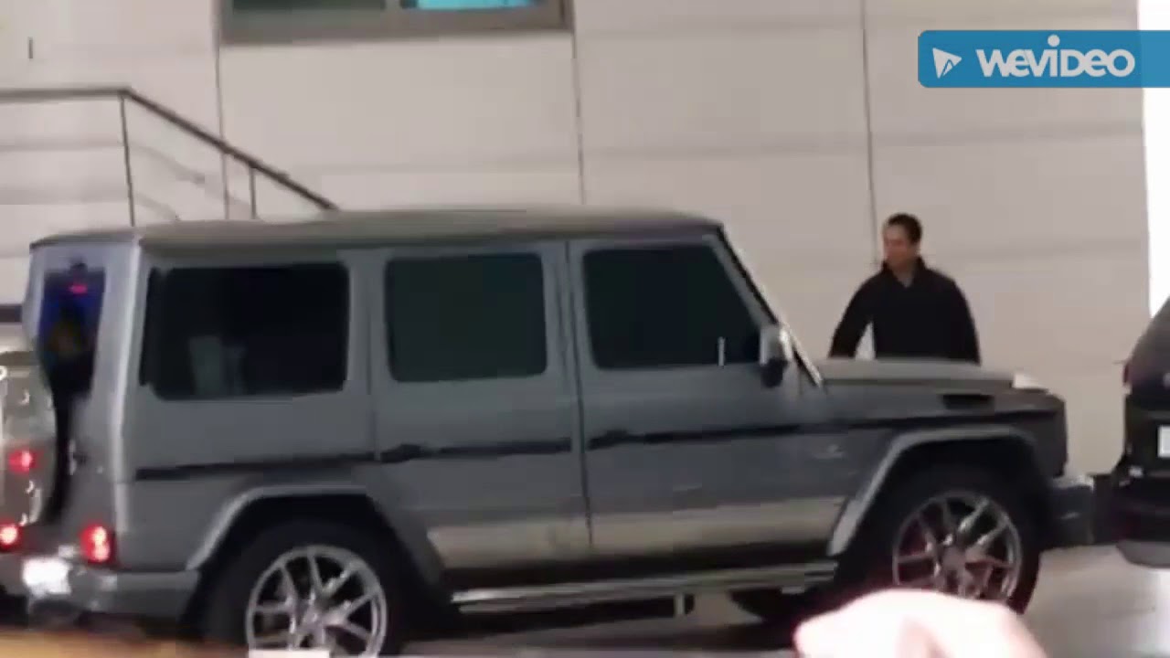 171128 EXO- Chanyeol Arrive for Birthday Party