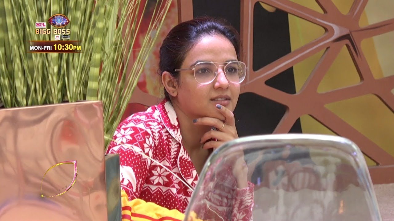 Bigg Boss 14 Live Feed | Jasmin और Aly Goni का प्यार, Aly की इतनी Care करती है Jasmin Bhasin