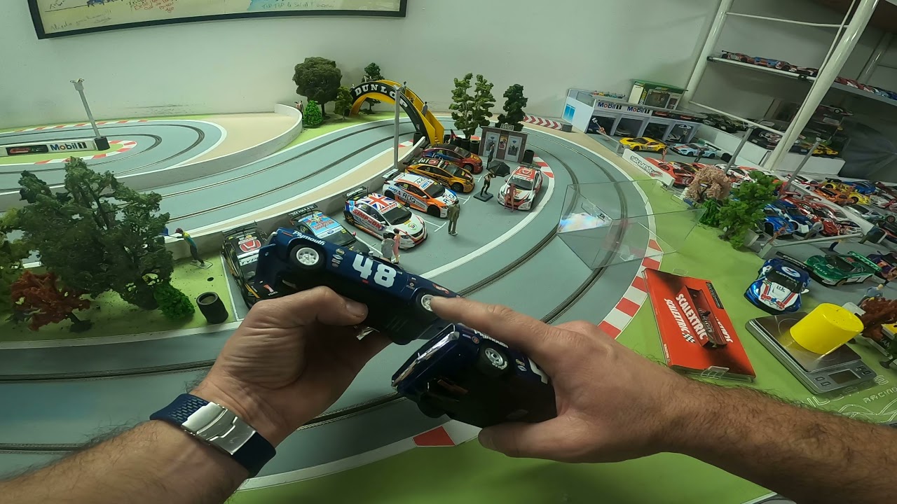 Scalextric VS SCX - Plymouth Barracuda - Statique