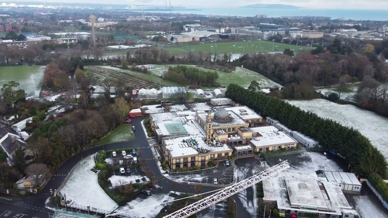 The Islamic Cultural Centre of Ireland - ICCI Dublin #snow
