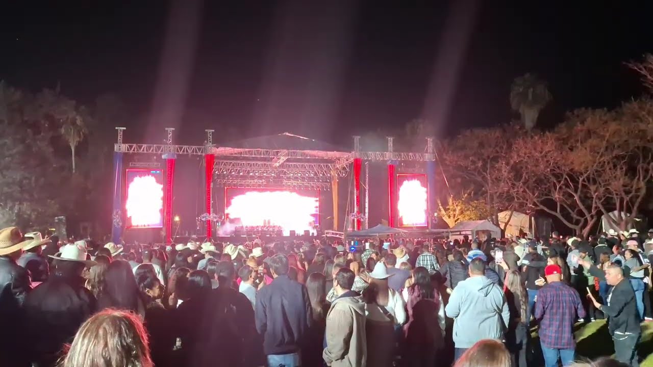 Asi estuvo el Baile en el Carnaval Chapala Jalisco 2026 BANDA PELILLOS Y BANDA SAN MIGUEL