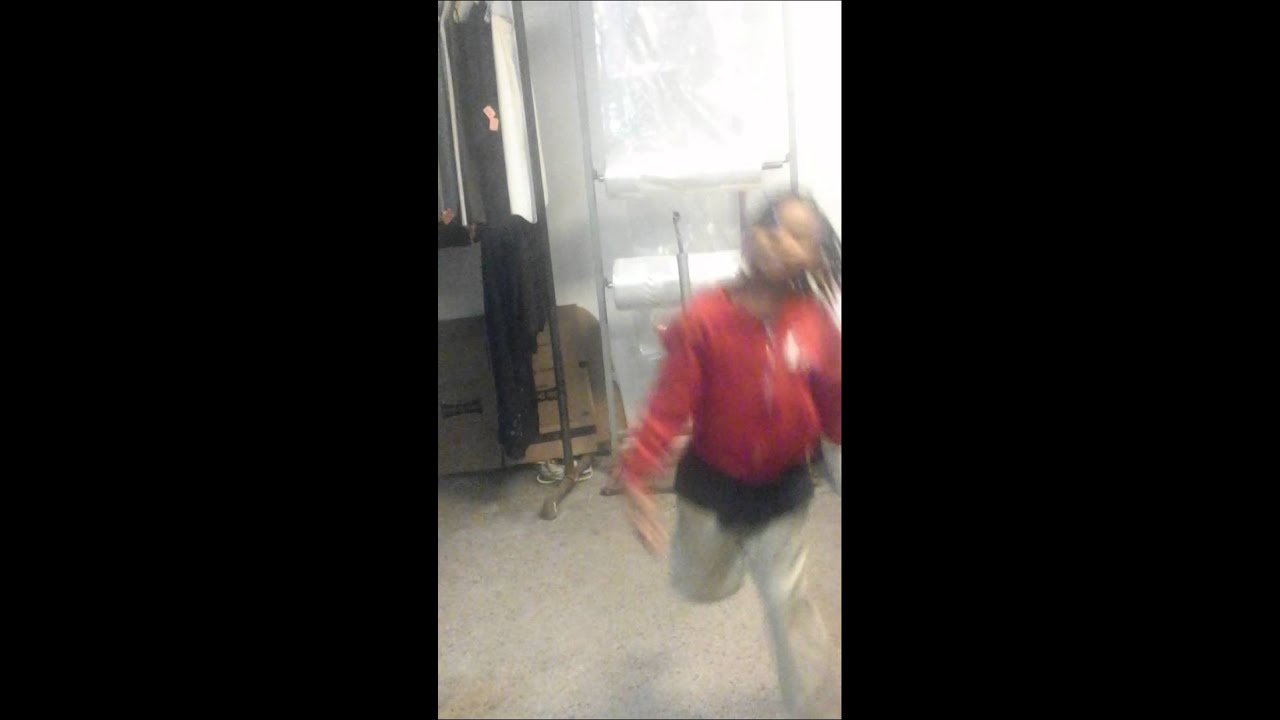 Keilah bopping to the left