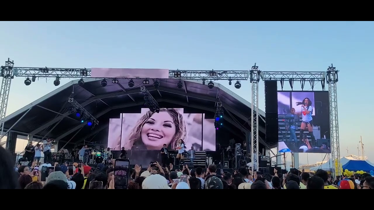 Samantha Grey se gana al publico en el forum de barcelona  par1