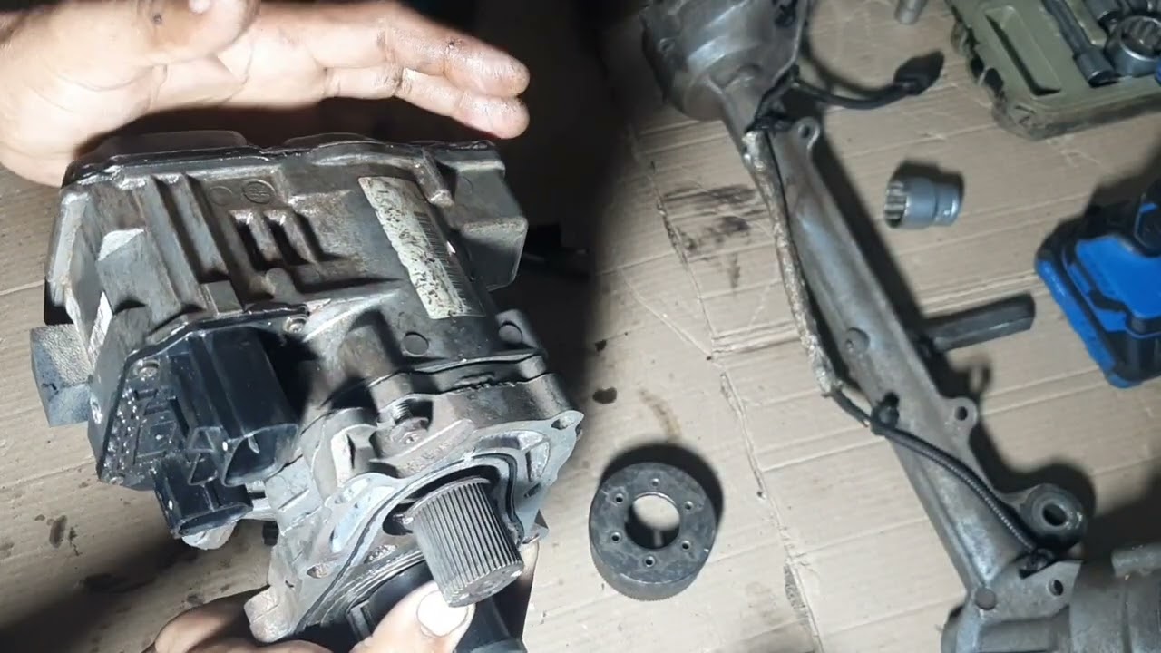 Como montar a caixa de direção elétrica do Ford Fusion.