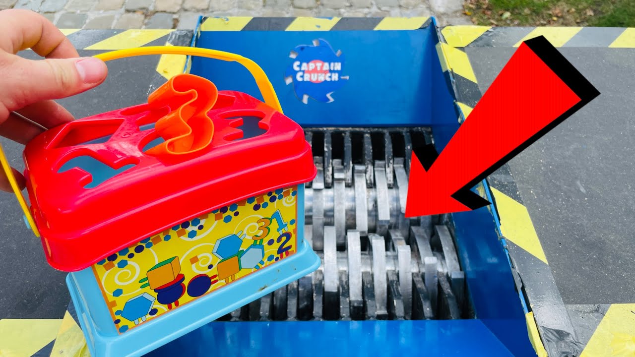 SHREDDER VS TOY BOX : Very Crunchy and Satisfying!