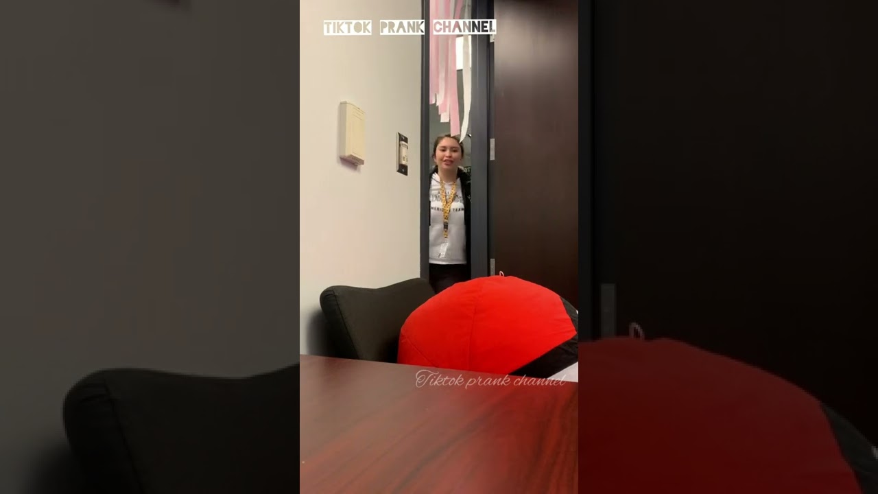 Unlimited Scare prank on my co-workers 😅 😂 😅 😂 Tiktok crazyjd20