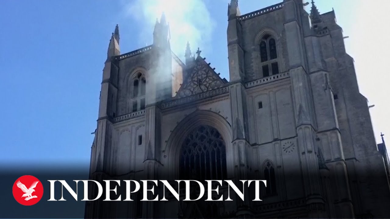 Fire breaks out at 15th-century Nantes Cathedral in France