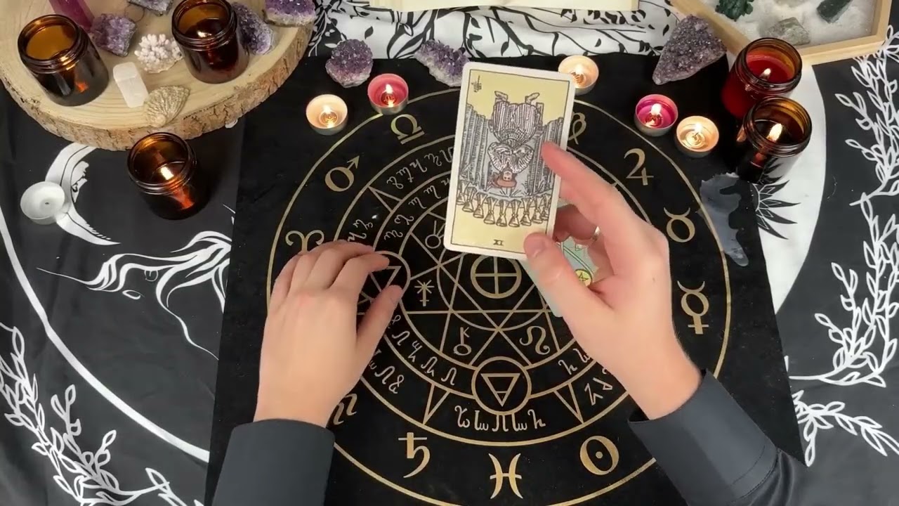 On nie ma z Tobą kontaktu. Coś ciągnie go do Ciebie... Tarot na kolejne tygodnie