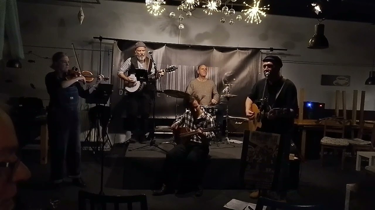 Irgendwo Auf Der Welt   -   Der Alte Affe Angst   -   Küstencafé Holm