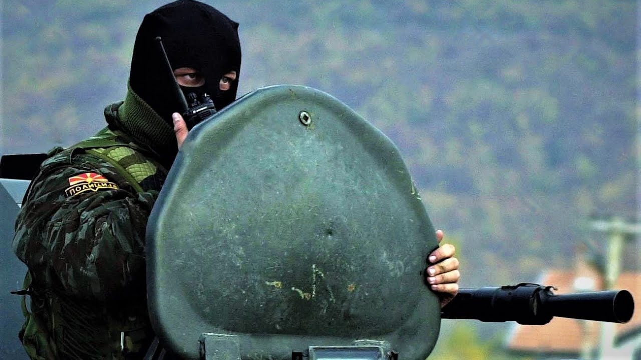 2001:Војната низ фотографии (20 години) - War in Macedonia