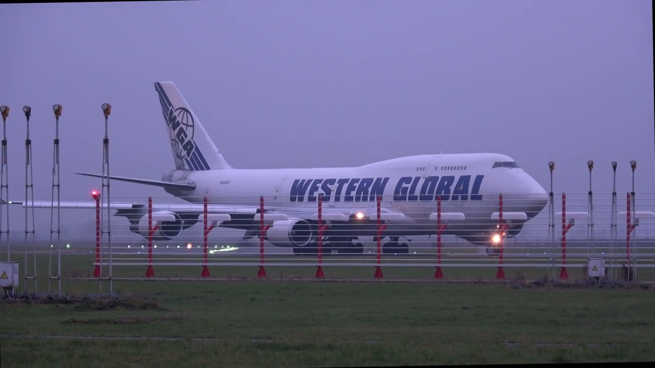 WESTERN GLOBAL  Boeing 744  N344KD nocturnal arrival , daytime take off , Ostend Airport