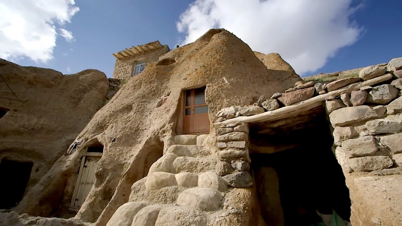 Exploring Iran's Ancient Rock Villages: Inside the Timeless Homes of Kandovan