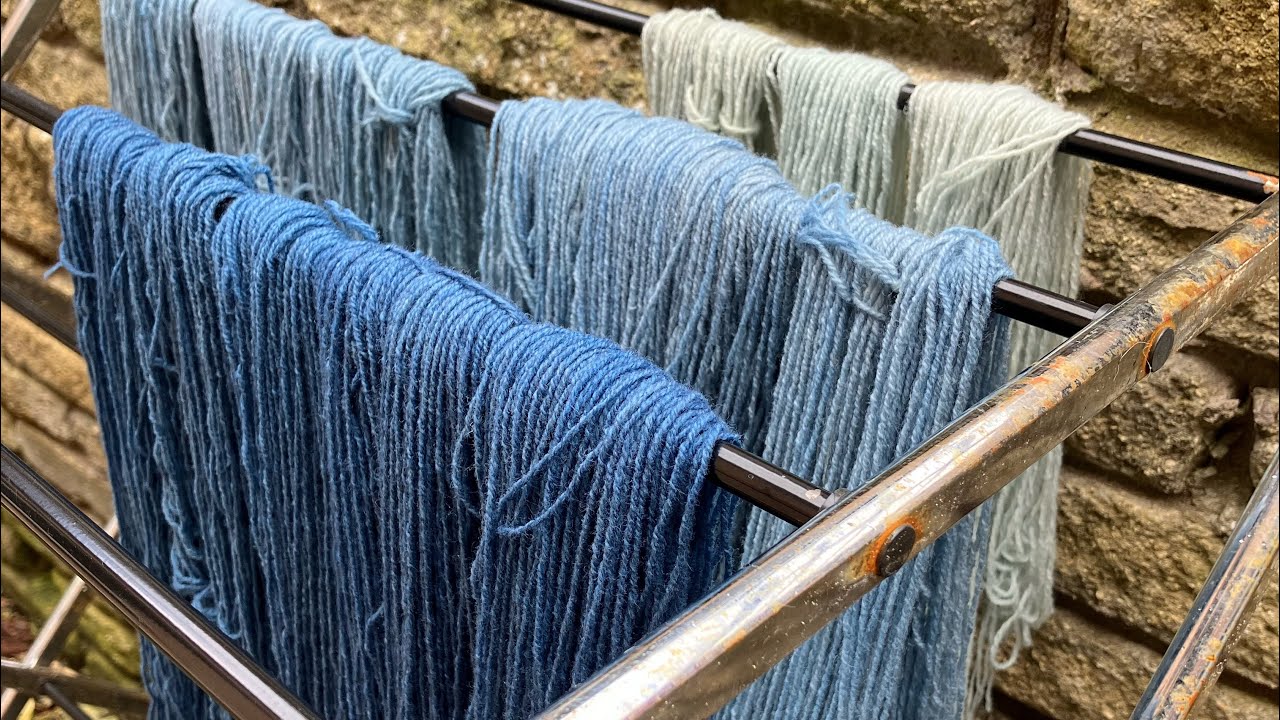 Woad Turns Green to Blue in the Air | Natural Dye Process