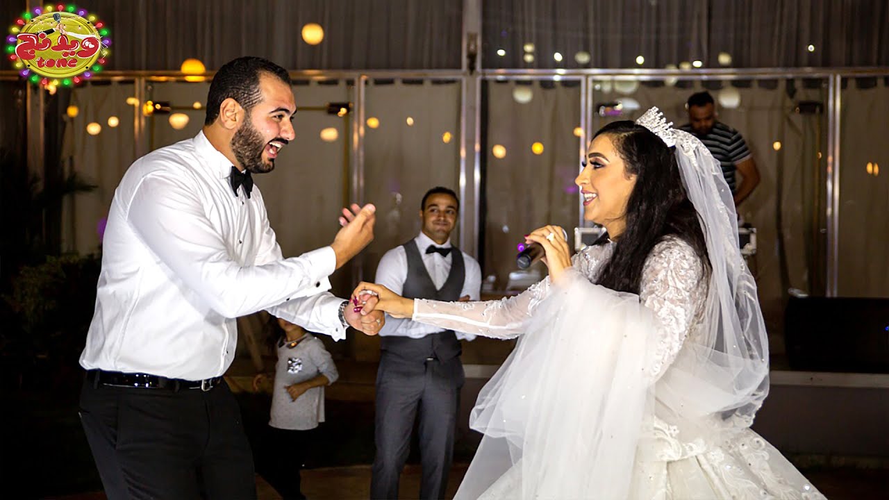 ايه عروسة ولعت فرحها بأغنية جديدة 