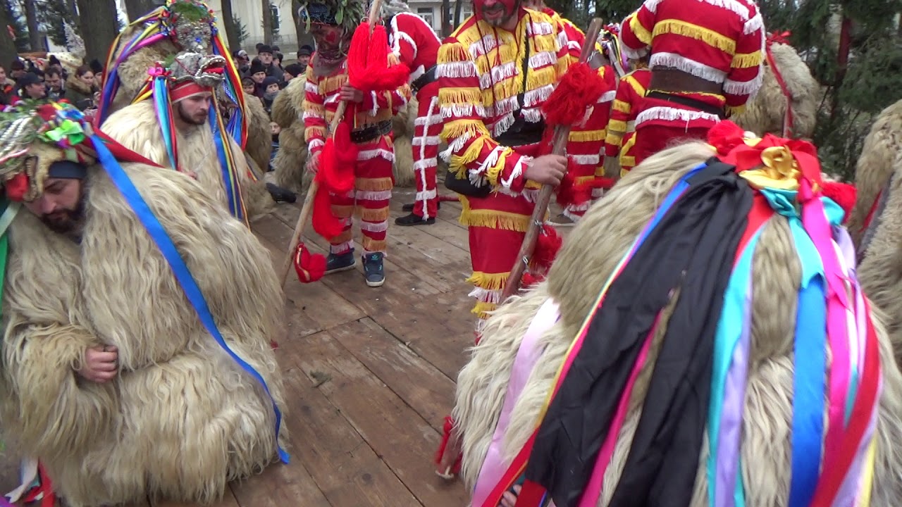 Ursii de la Poieni, Udesti pe scena din comuna Fantanele. 31 decembrie 2017