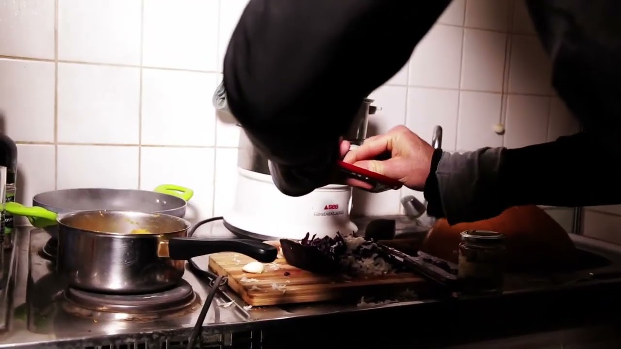 cooking the beat cuisiner le beat kochen das beat cocinar el beat cucinare il beat beat烹饪 לאפותbeat