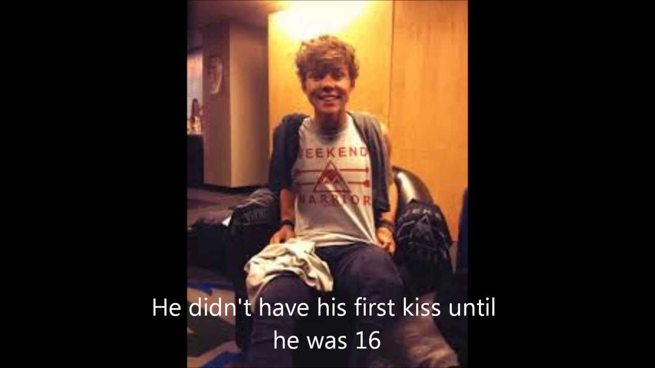 Ashton Irwin (5 Seconds of Summer) Facts