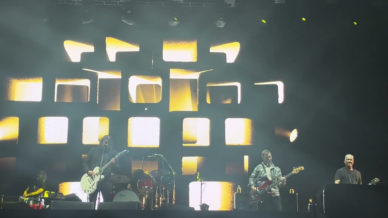 Foo Fighters - Corona capital 2015! 