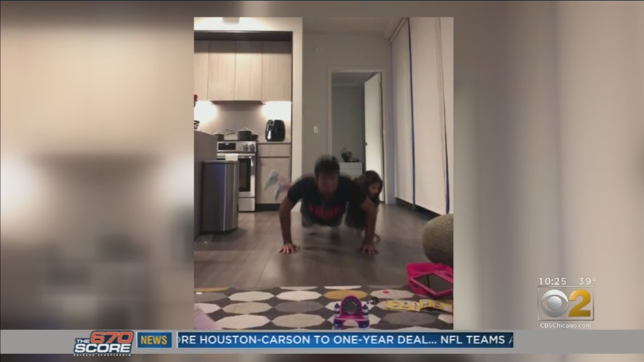 Chicago Fire Defender Jonathan Bornstein Working Out With Daughters