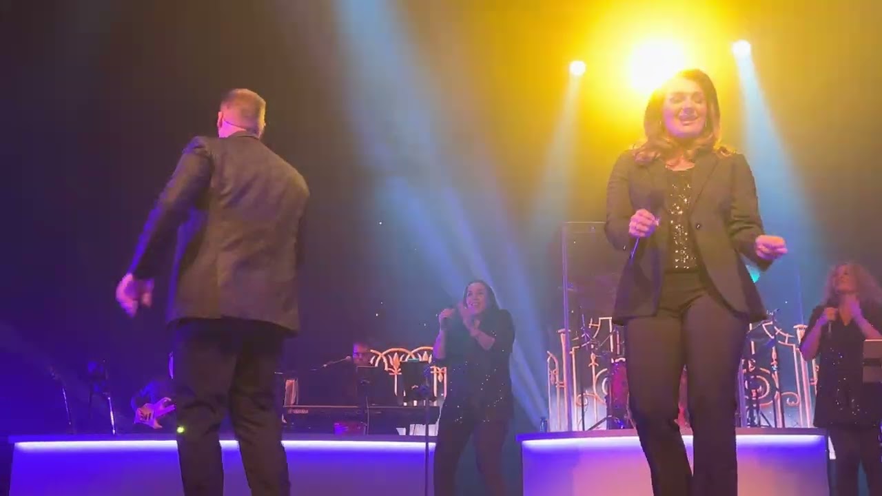 Een avond met jou Frans en Sieneke theater tour 15 april 2023 Kennemer theater  deel 2