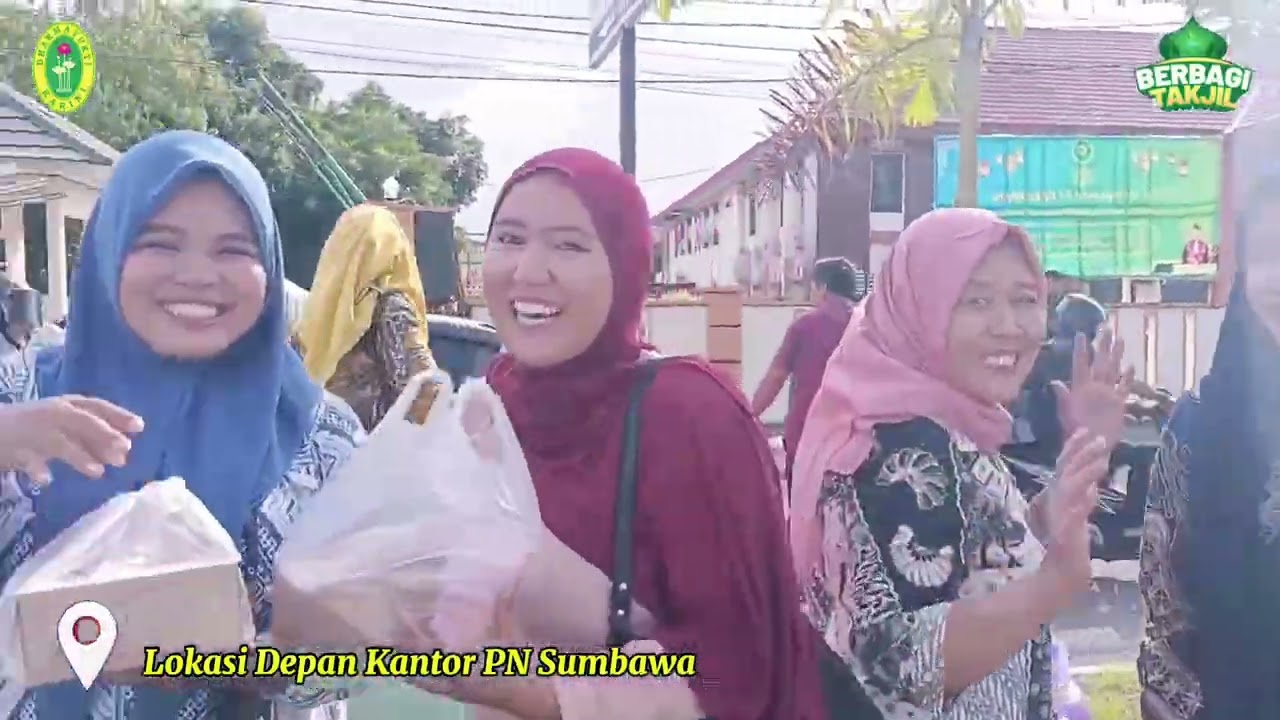 Dharmayukti Karini Cabang Sumbawa Besar Berbagai takjil Ramadhan 1447 Н.