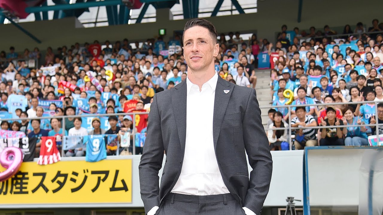 引退から一夜明け、トーレスがサポーターと交流