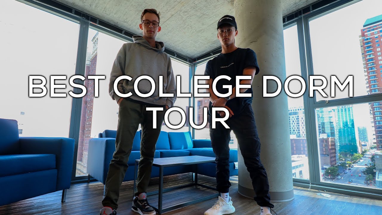 BEST COLLEGE DORM TOUR | Columbia College Chicago