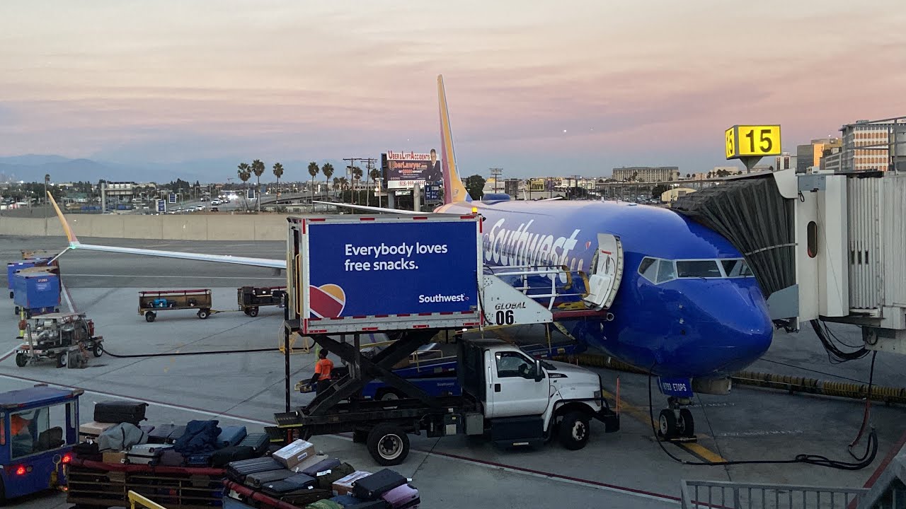 Los Angeles (LAX) ~ Kansas City (MCI) - Southwest Airlines - Boeing 737 MAX 8 - Full Flight
