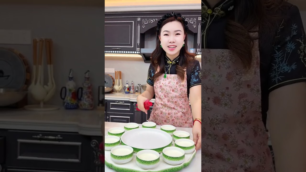Emu eggs can be eaten three times three flavors of love. Fried stir-fried stewed and deep-