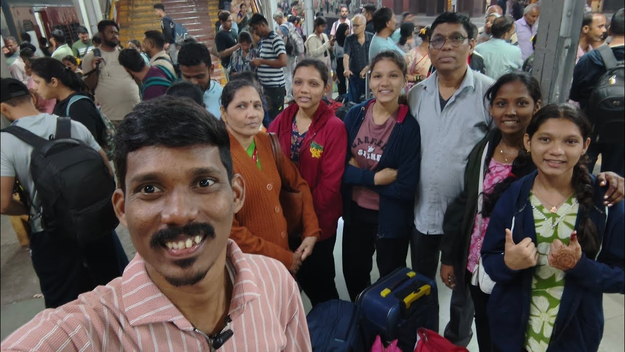 गणेशोत्सवासाठी निघालो कोकण रेल्वेने गावी |Kokan Railway #ganeshchaturthi #kokan #shorts #konkanpremi