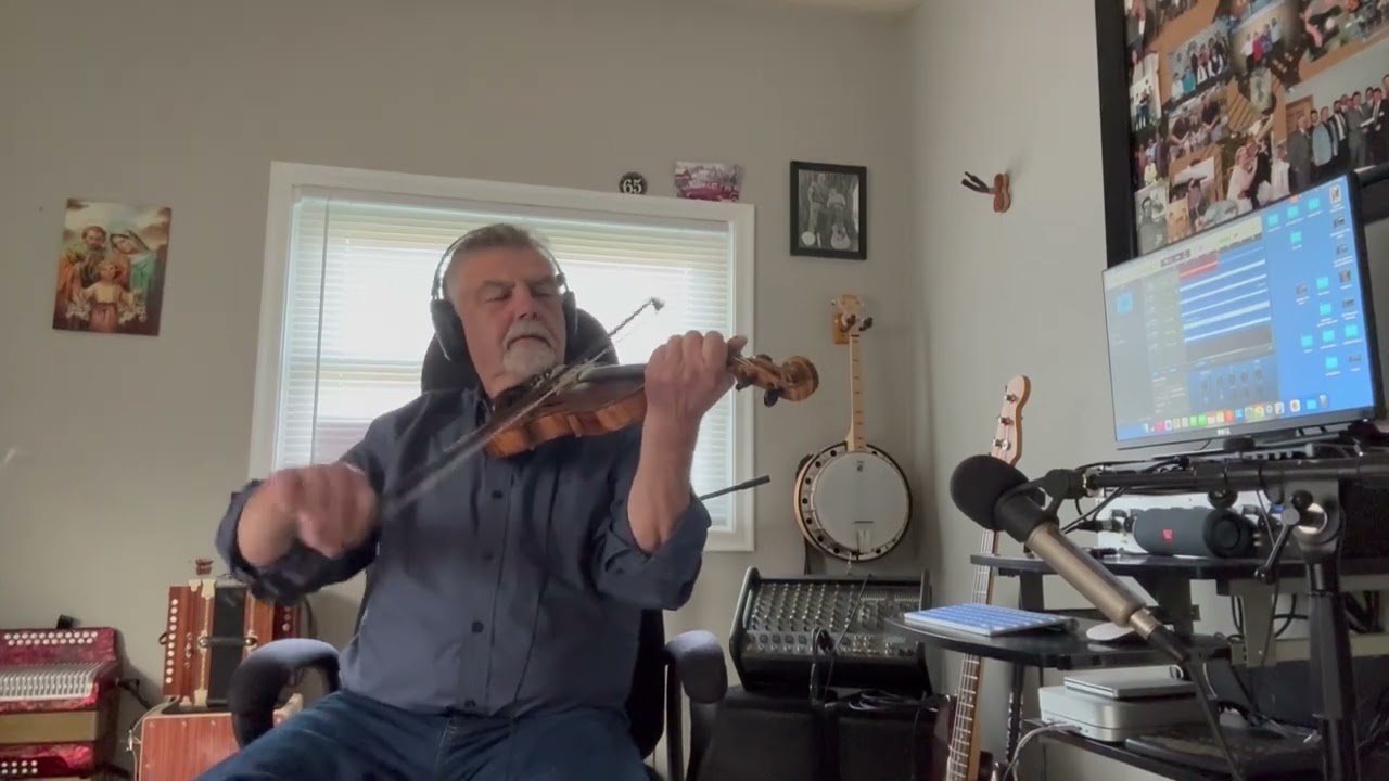 Robert Benoit : Shingle The Roof