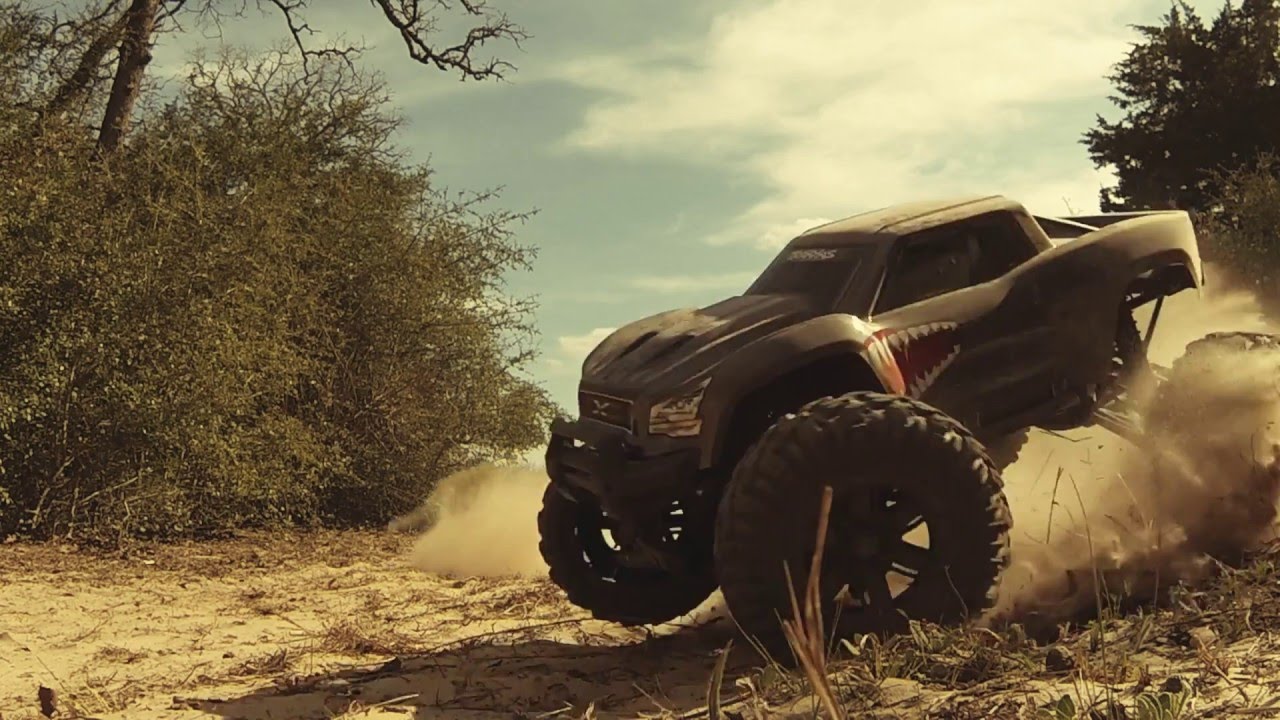 Traxxas X-Maxx Desert BASH