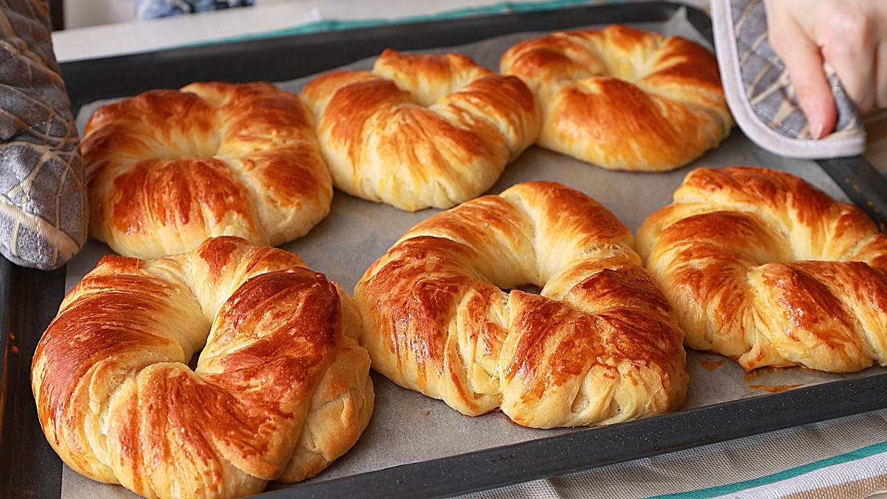 I found the best and easy old French recipe brioche! This is amazing!