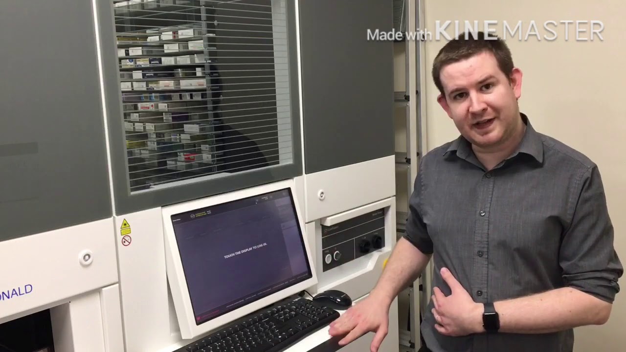Robot pharmacy assistant