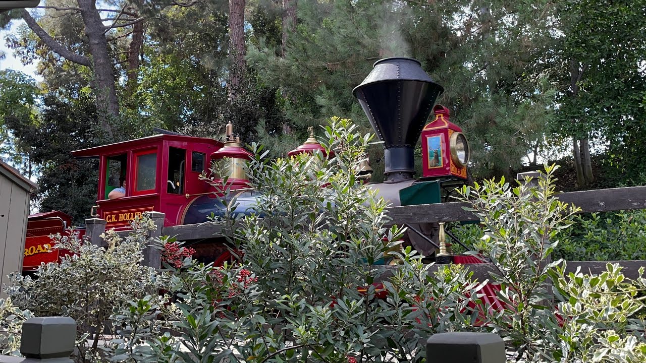 Disneyland Railroad 10/30/24 (feat. Ernest, Ripley and Holliday)