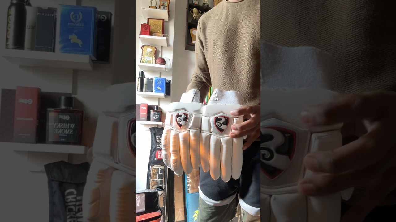 Sg test batting gloves 