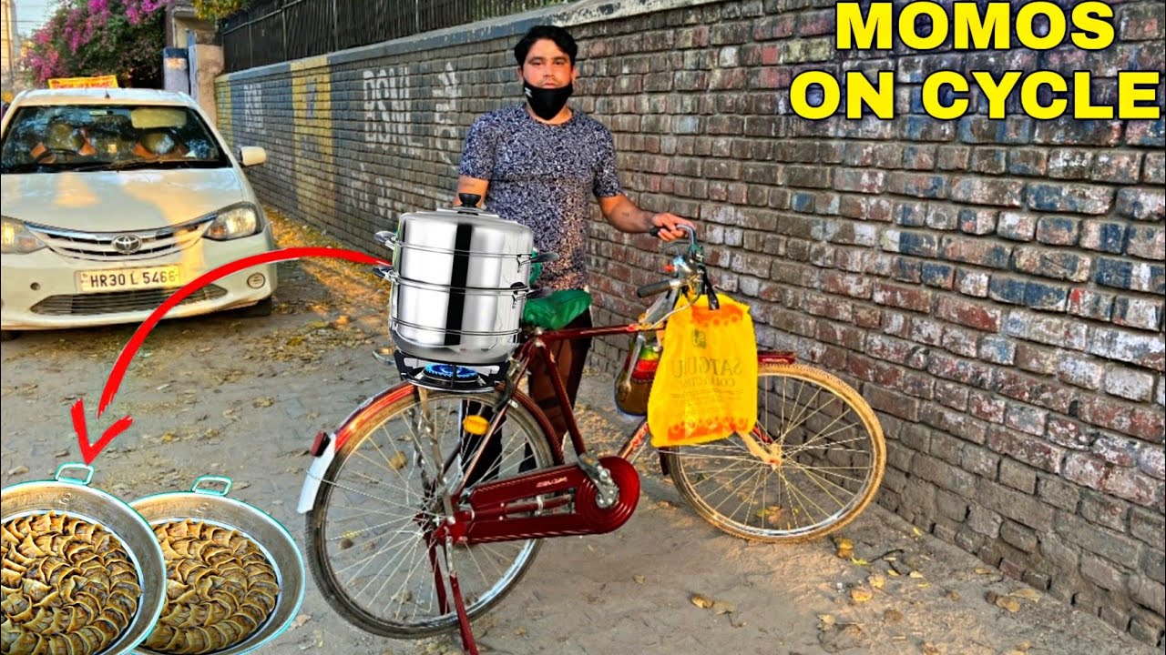 Hardworking man  selling MOMOS on CYCLE l Faridabad l Street food India