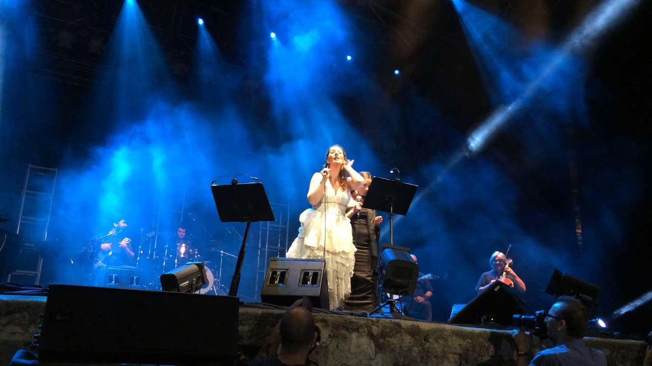 Can&ccedil;&atilde;o do Mar.Dulce Pontes y Celia Romero. Badasom 2015