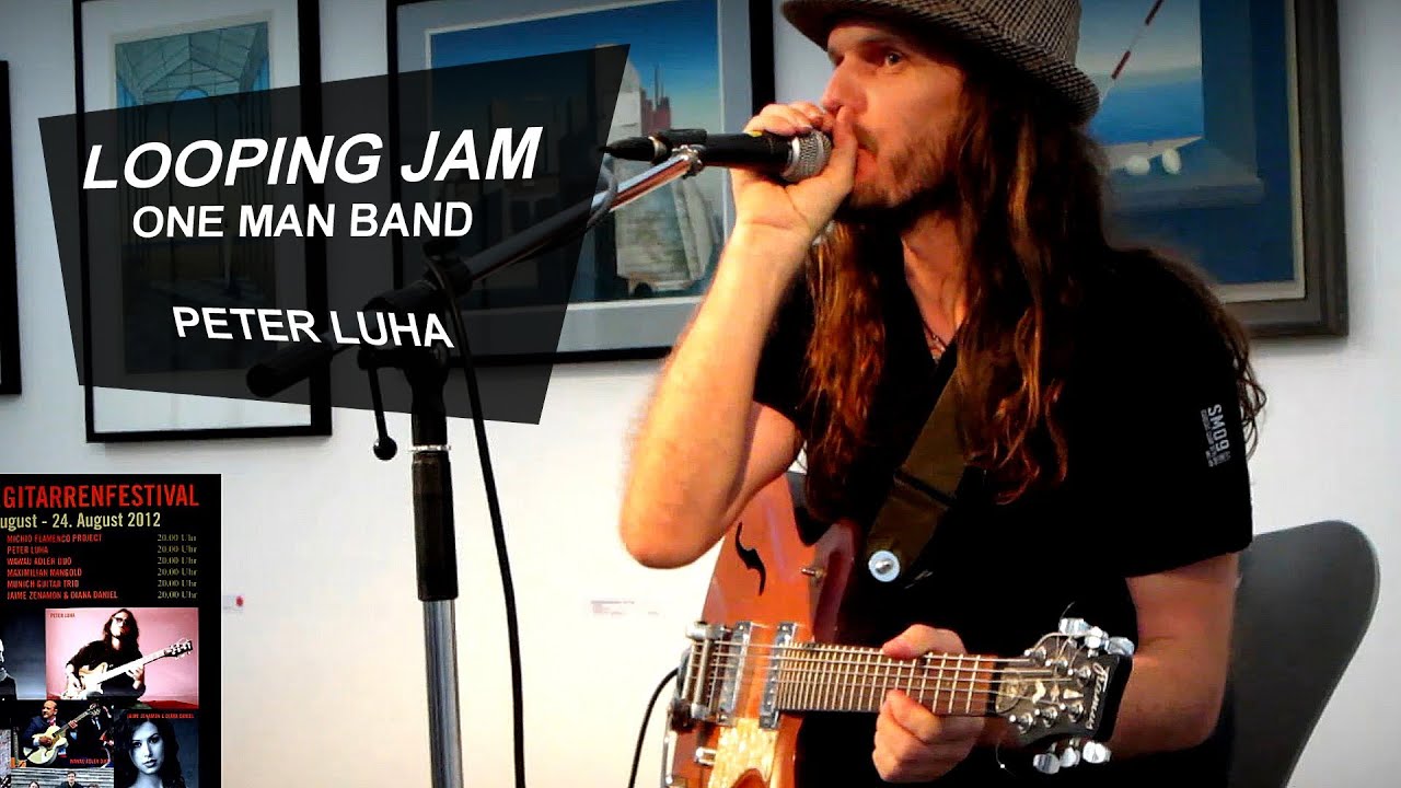 Looping guitar, beatbox, flute/recorder jam with Roland AC-33 /acoustic amp, loopstation/ Peter Luha
