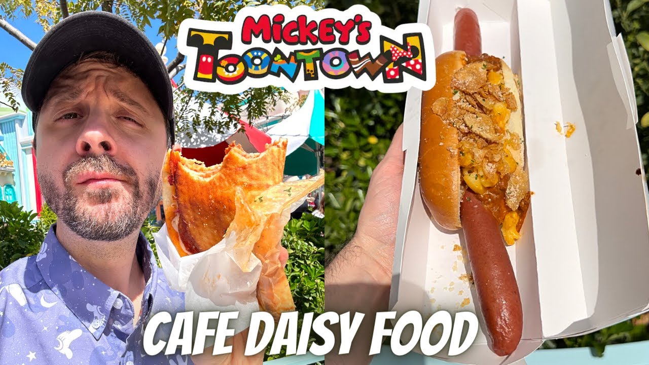 ToonTown Food! Finally Trying The New Food at Cafe Daisy!